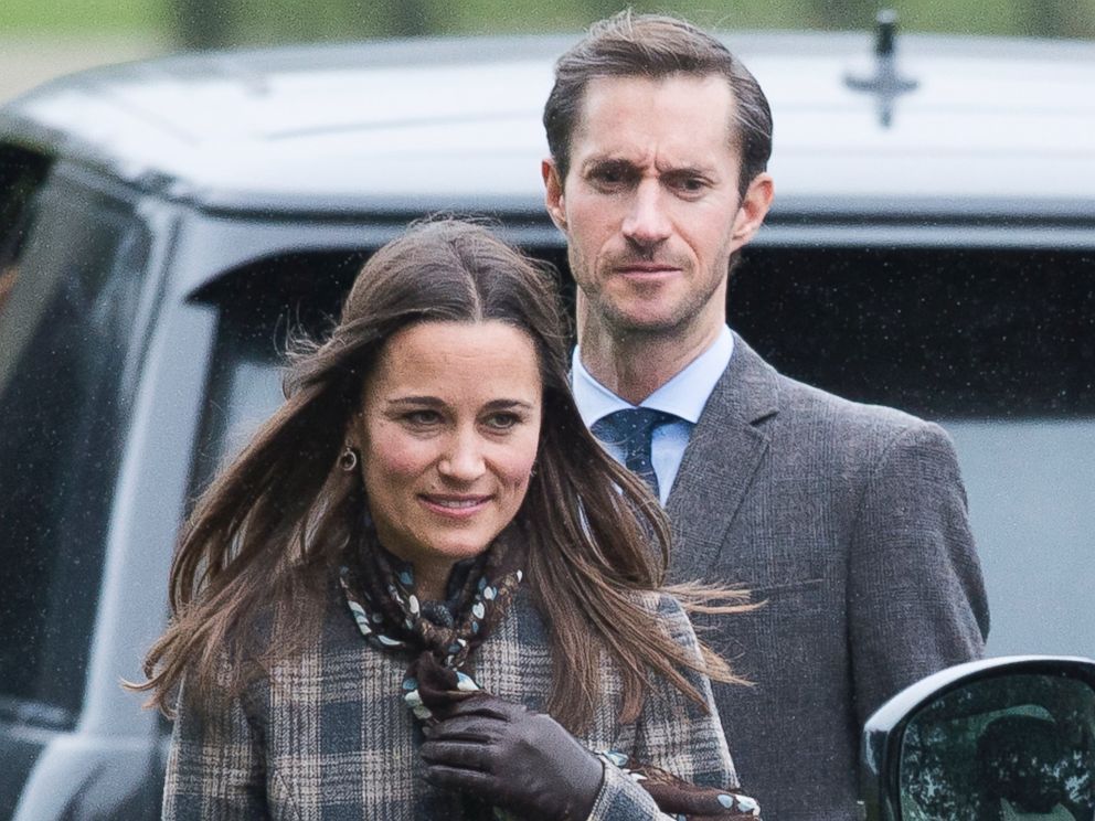 PHOTO: Pippa Middleton and James Matthews attend church on Christmas Day, December 25, 2016 in Bucklebury, Berkshire.