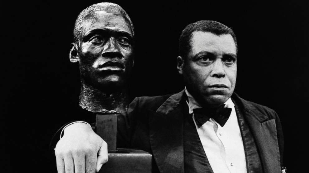 PHOTO: James Earl Jones as Paul Robeson, with his bust, at Her Majesty's Theatre in London, in 1978. 