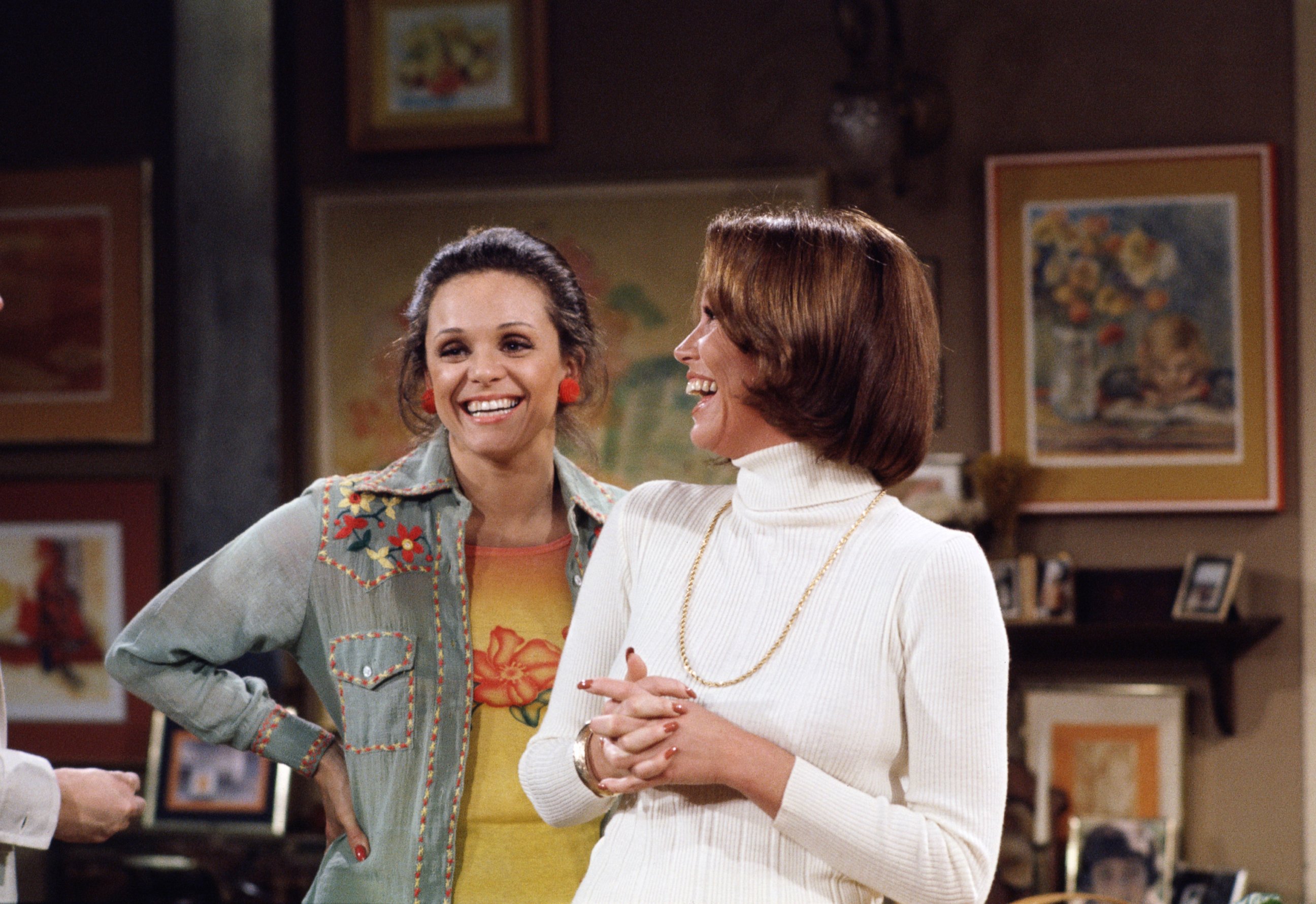 Mary Tyler Moore. The Mary Onettes.