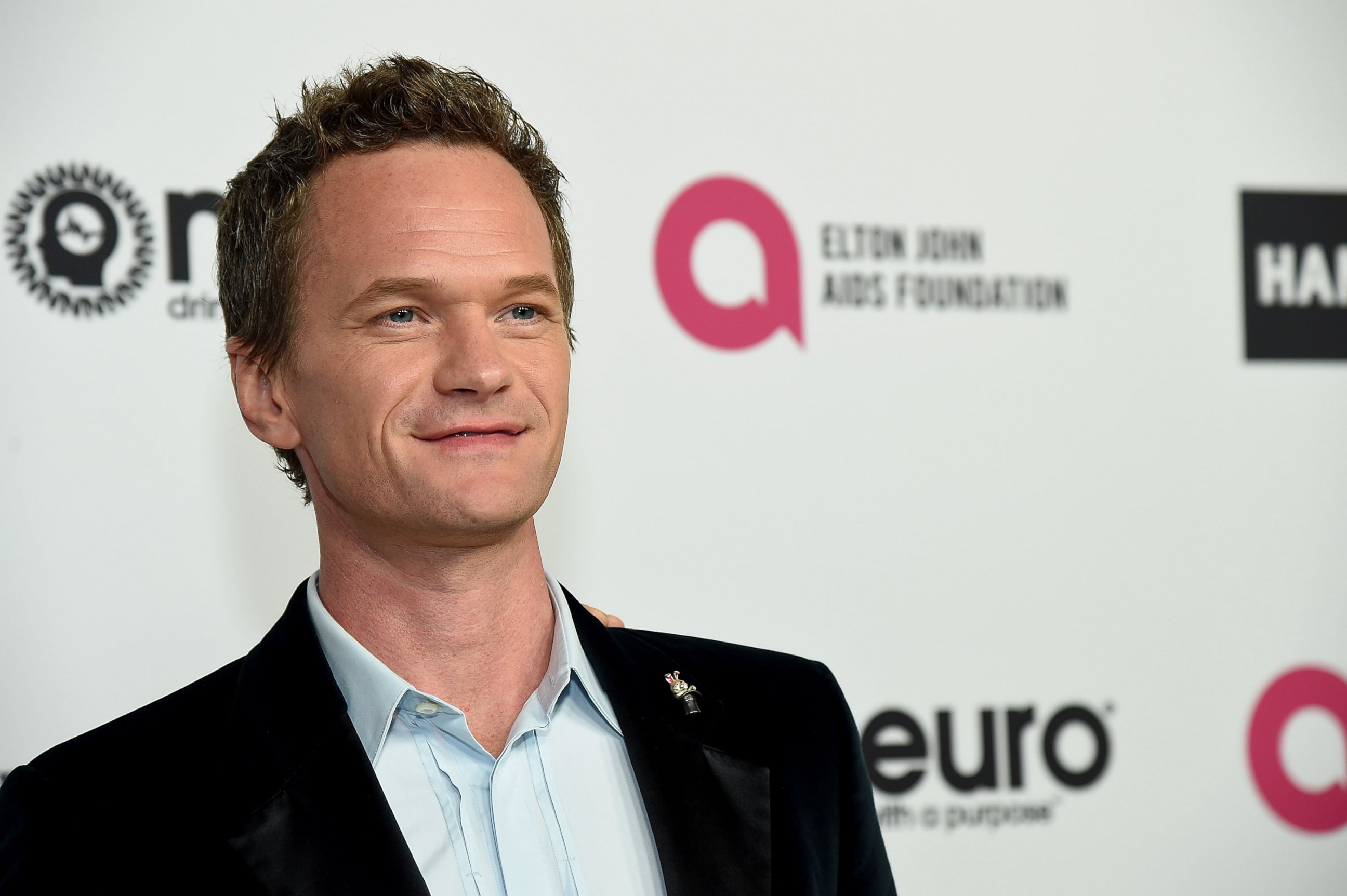 PHOTO: Neil Patrick Harris celebrates Elton John's 70th Birthday and 50-Year Songwriting Partnership with Bernie Taupin benefiting the Elton John AIDS Foundation and the UCLA Hammer Museum at RED Studios Hollywood on March 25, 2017 in Los Angeles.