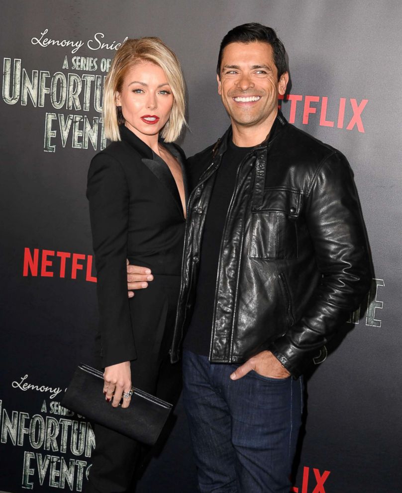 PHOTO: Kelly Ripa and Mark Consuelos Have a Red Carpet Date Night