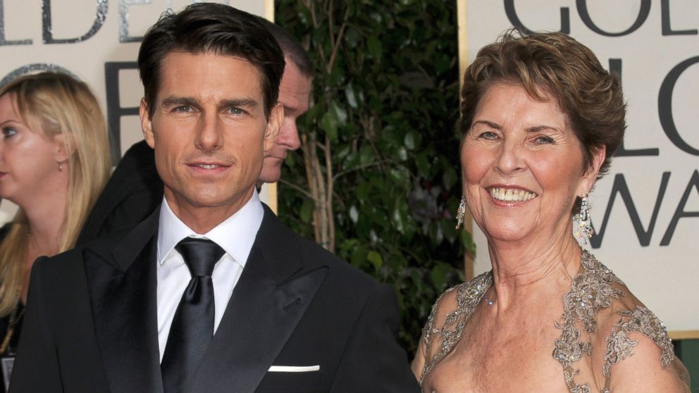 PHOTO: Tom Cruise, along with his mother, arrive at The 66th Annual Golden Globe Awards at The Beverly Hilton Hotel, Jan. 11, 2009, in Hollywood, California.
