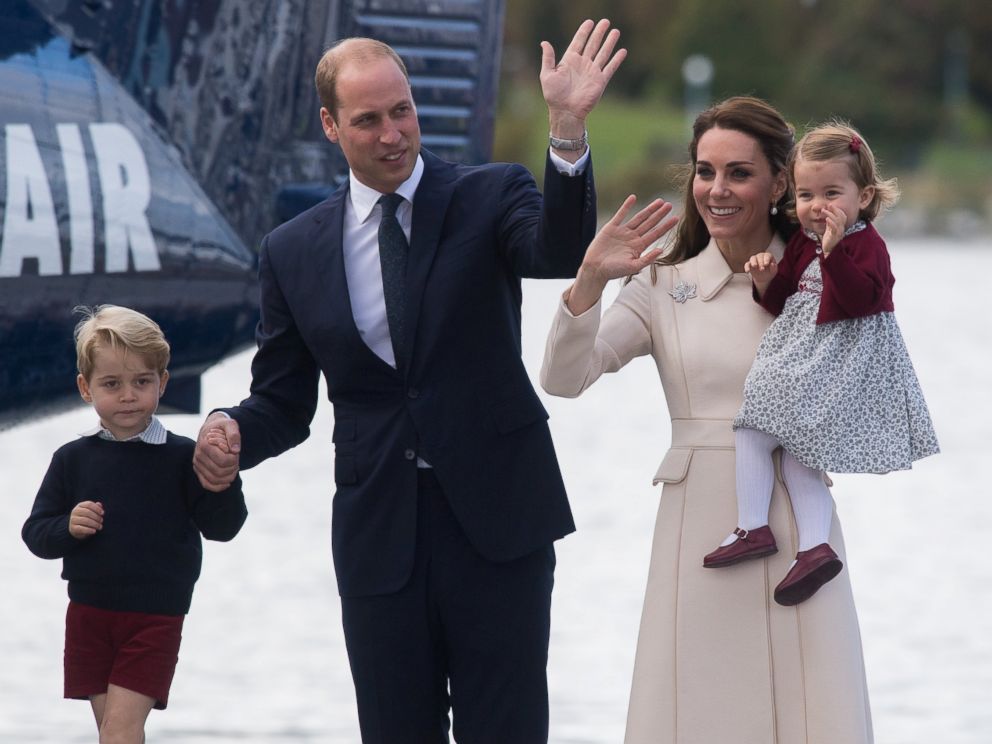 PHOTO: Catherine, Duchess of Cambridge, Prince William, Duke of Cambridge, Prince George of Cambridge and Princess Charlotte of Cambridge depart Victoria, Oct. 1, 2016, in Victoria, Canada.