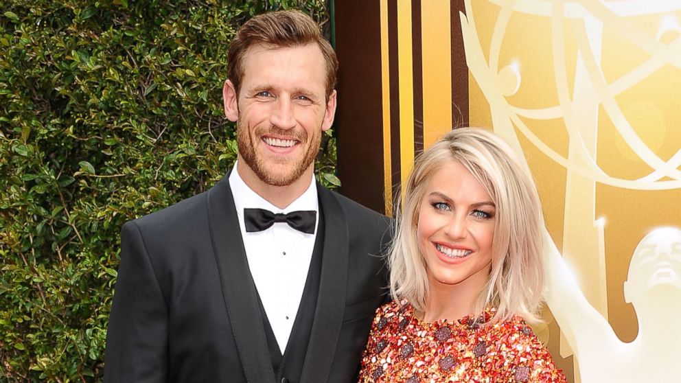 Brooks Laich and Julianne Hough attend the 2015 Creative Arts Emmy Awards at Microsoft Theater, Sept. 12, 2015, in Los Angeles.