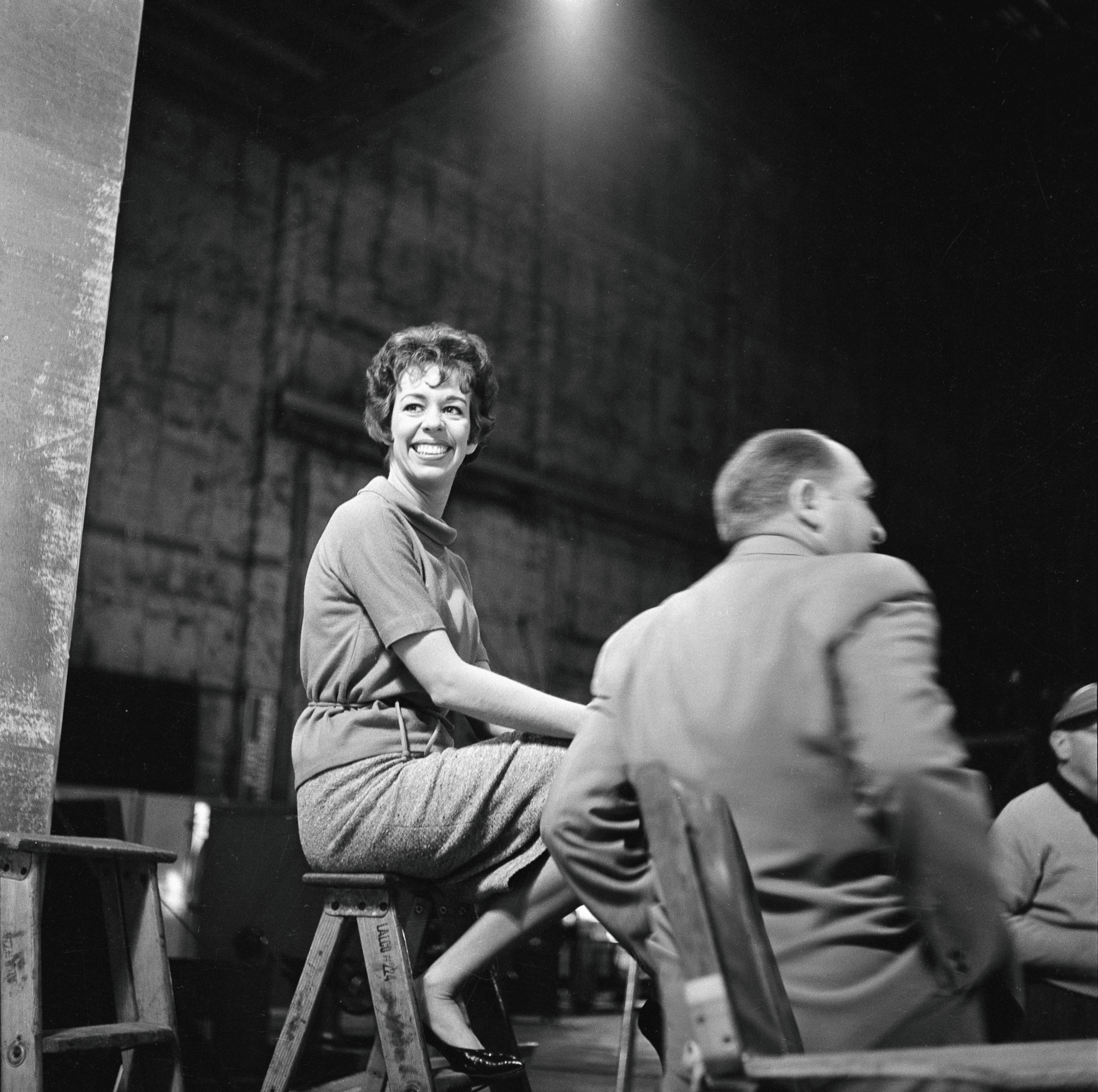 PHOTO: Carol Burnett sits backstage during the filming of an episode of the television show 'The Twilight Zone' entitled 'Cavender is Coming' in Culver City, California, Jan. 23, 1962. 