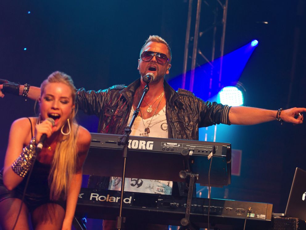 PHOTO:Julia Williamson and Ulf Ekberg of the band Ace of Base performs live on stage at the Carioca Club, Nov. 29, 2011 in Sao Paulo.