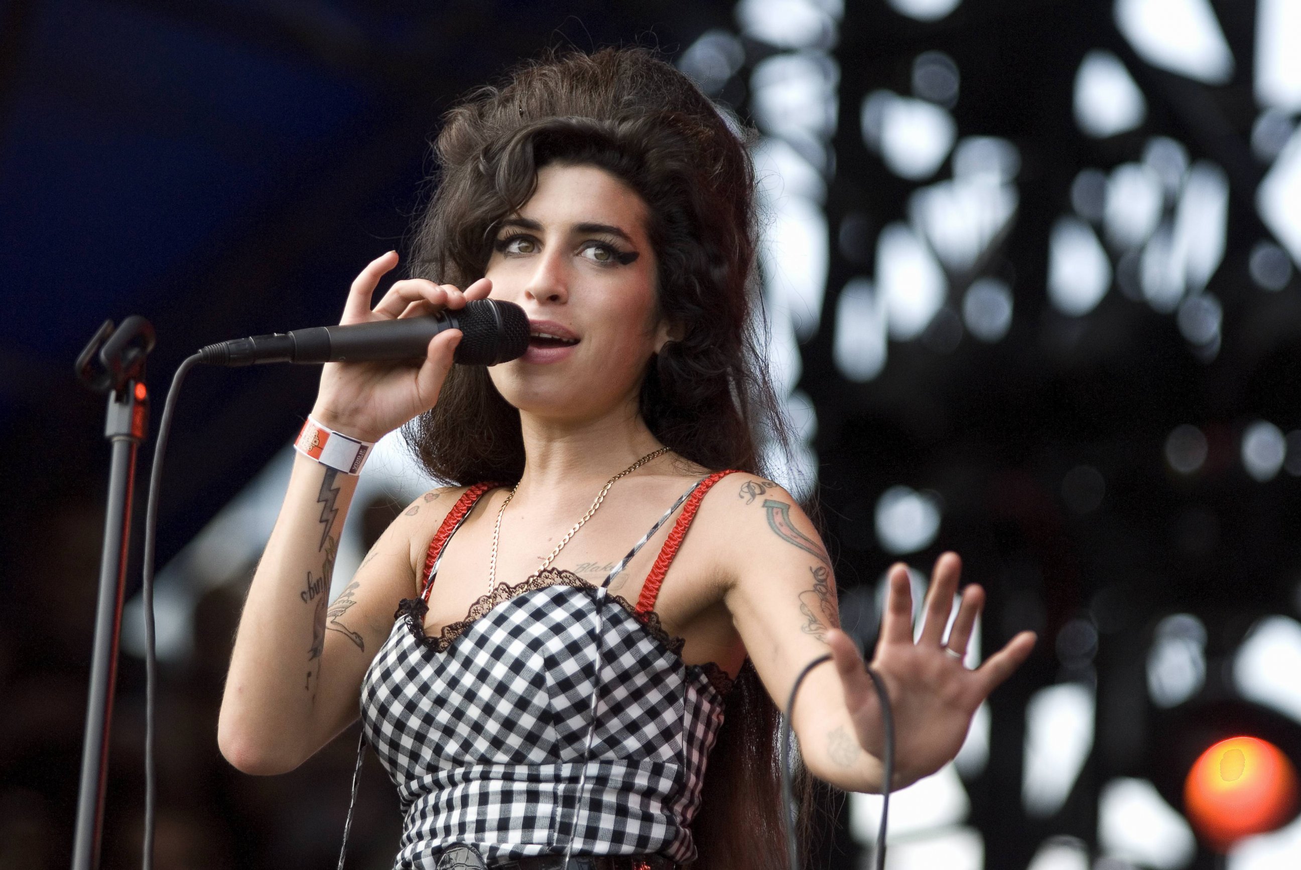 PHOTO: Amy Winehouse performing on stage at Lollapalooza, Aug. 5, 2007. 