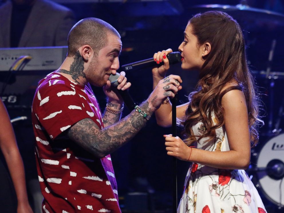 Ariana Grande And Mac Miller Heat Up Rumors That They Re Dating Abc News