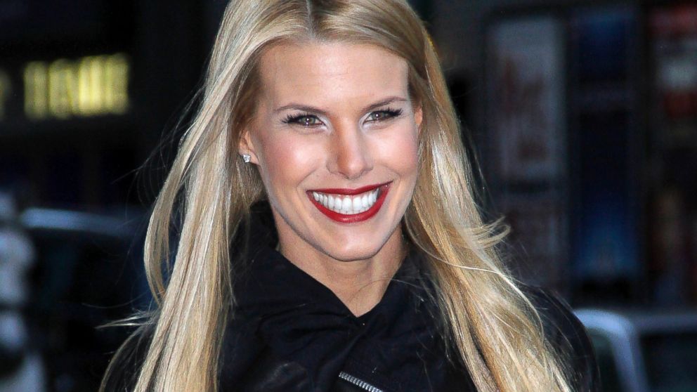 Beth Stern leaves the "Late Show with David Letterman" at Ed Sullivan Theater, Nov. 20, 2013, in New York City.