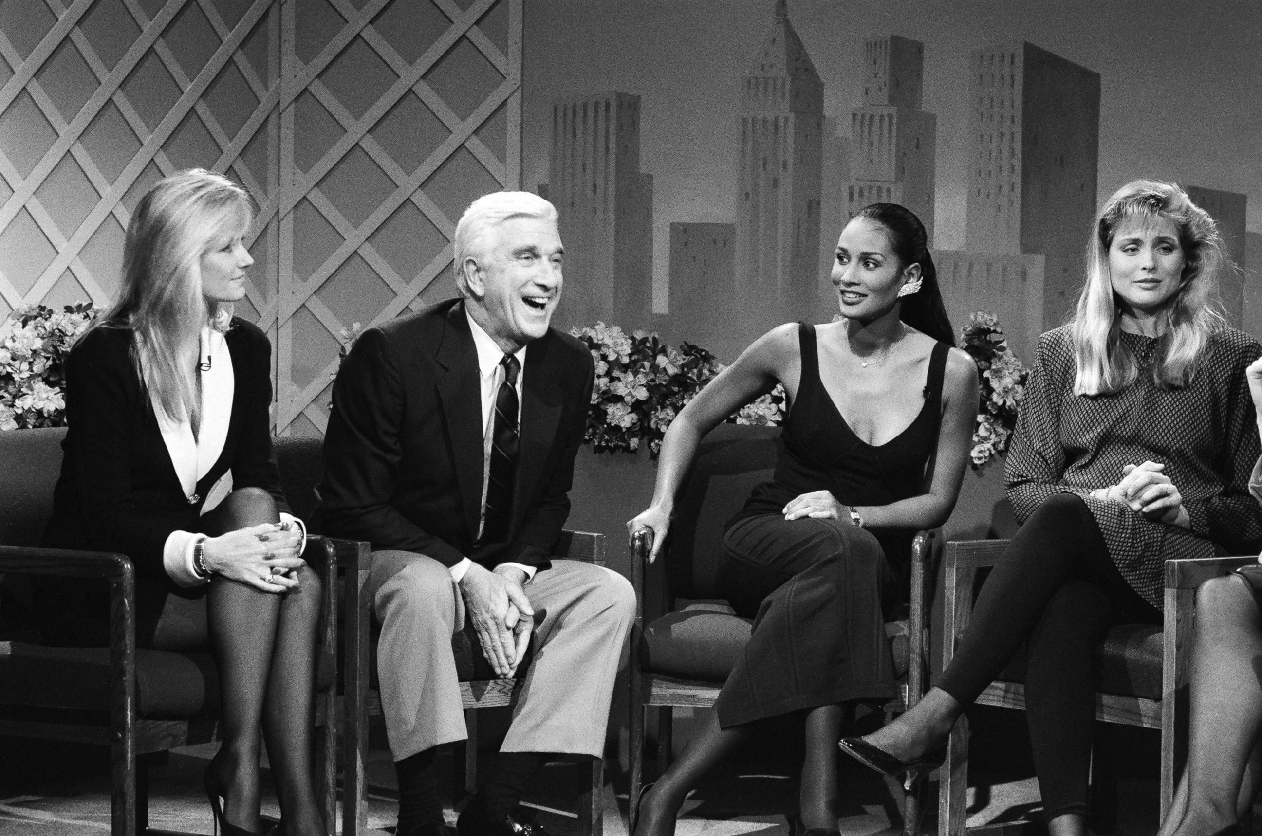 PHOTO: From left, Kim Alexis, Leslie Nielsen, Beverly Johnson, and Cheryl Tiegs are pictured during a taping of "Saturday Night Live" on Feb. 18, 1989.