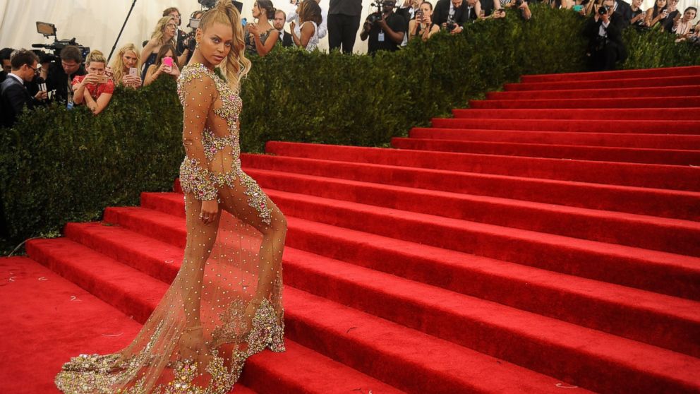 PHOTO: Beyonce arrives at "China: Through The Looking Glass" Costume Institute Benefit Gala at the Metropolitan Museum of Art, May 4, 2015, in New York.