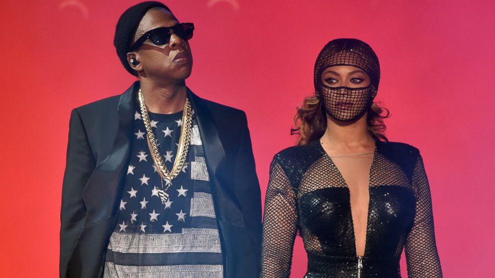 Jay-Z and Beyonce perform during the "On The Run Tour: Beyonce And Jay-Z" at the Rose Bowl, Aug. 2, 2014, in Pasadena, Calif.