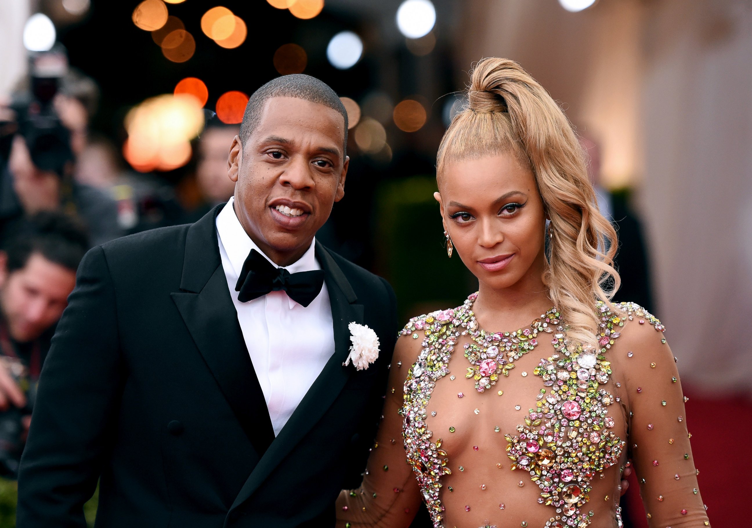 PHOTO: Jay-Z and Beyonce attend the "China: Through The Looking Glass" Costume Institute Benefit Gala at the Metropolitan Museum of Art, May 4, 2015, in New York City.