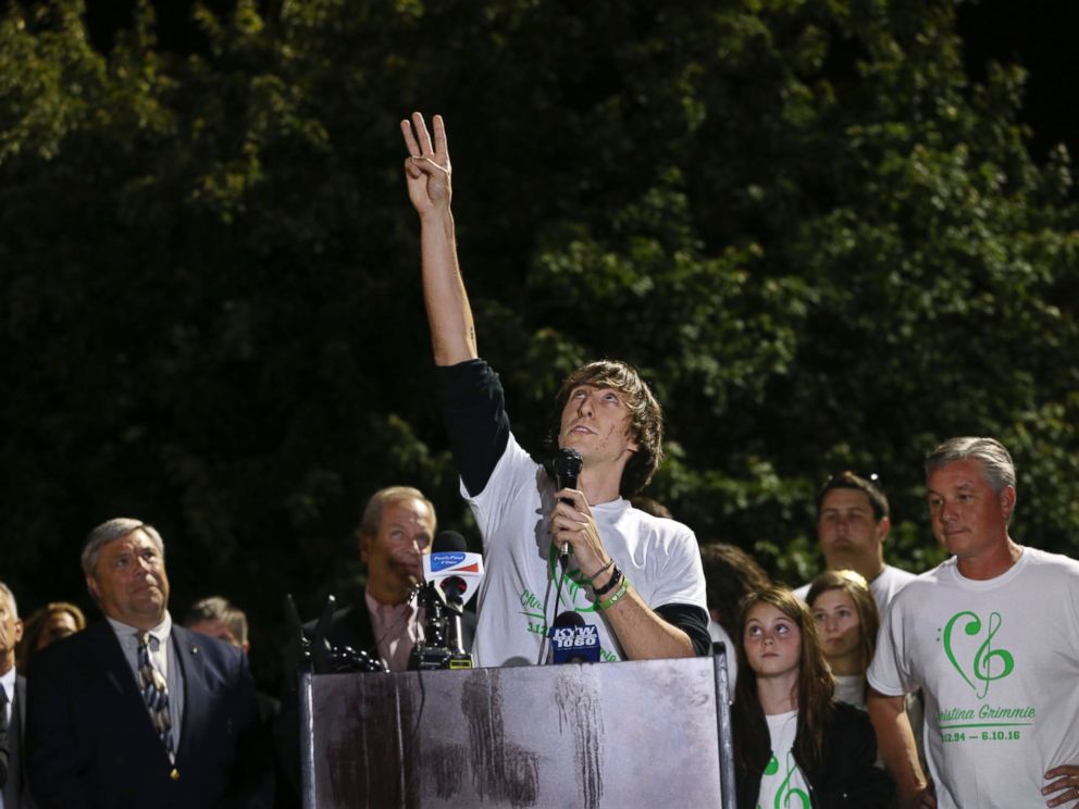 PHOTO:Marcus Grimmie, reaches toward the sky as he talks about his sister Christina Grimmie, June 13, 2016, in Evesham Township, N.J.