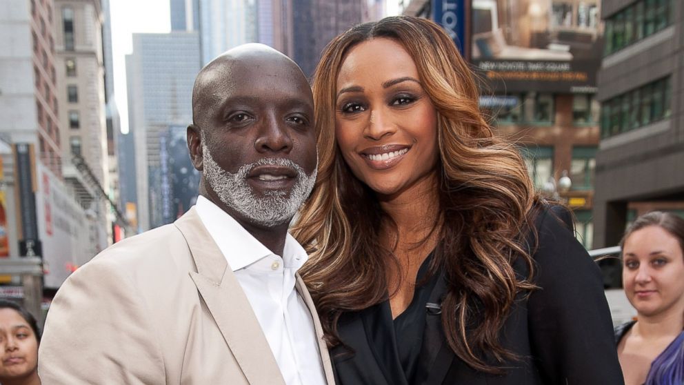 Cynthia Bailey and Peter Thomas visit "Extra" in Times Square, April 28, 2014, in New York.