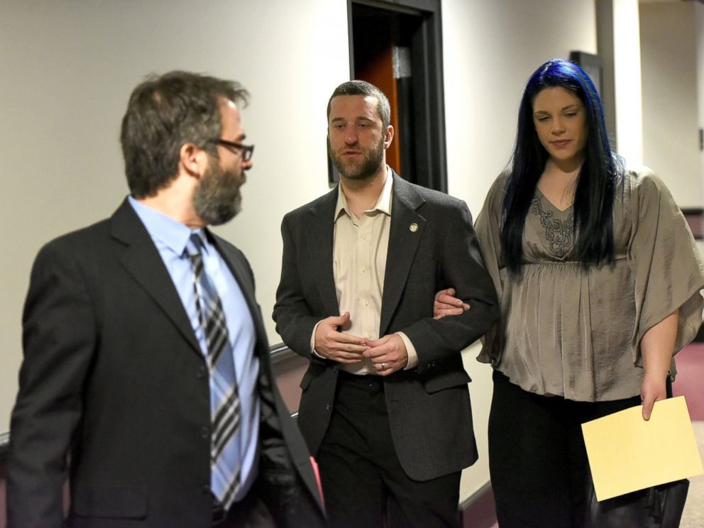 PHOTO: Dustin Diamond attends his arraignment with girlfriend Amanda Schutz at Ozaukee County Courthouse, Jan. 22, 2015, in Port Washington, Wisconsin.