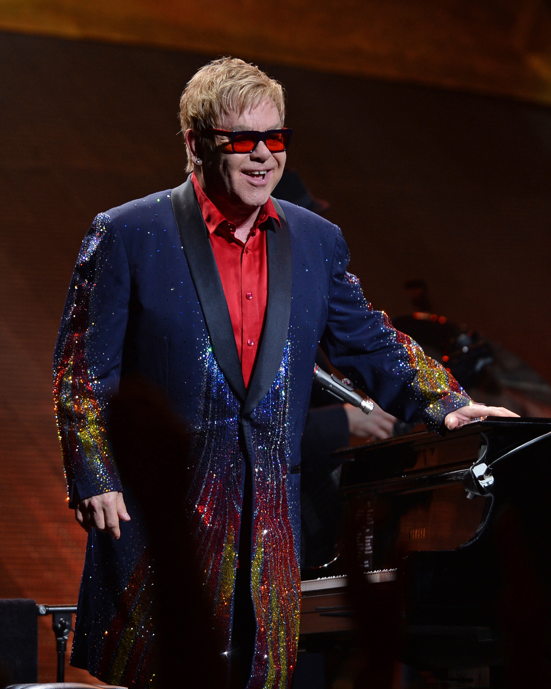 PHOTO: Elton John is pictured on March 6, 2015 in Miami, Fla.