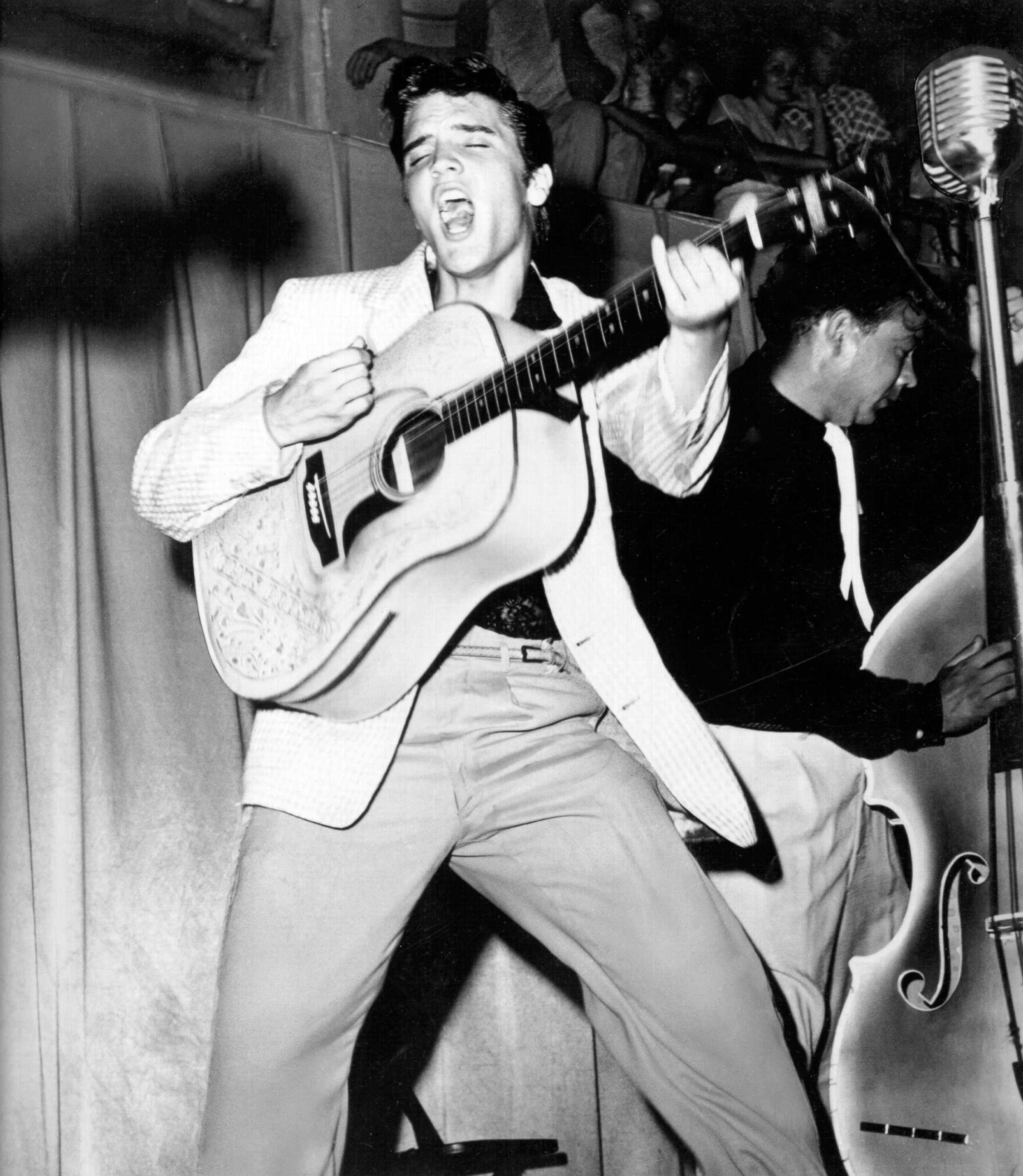 Elvis Presley through the years Photos | Image #31 - ABC News