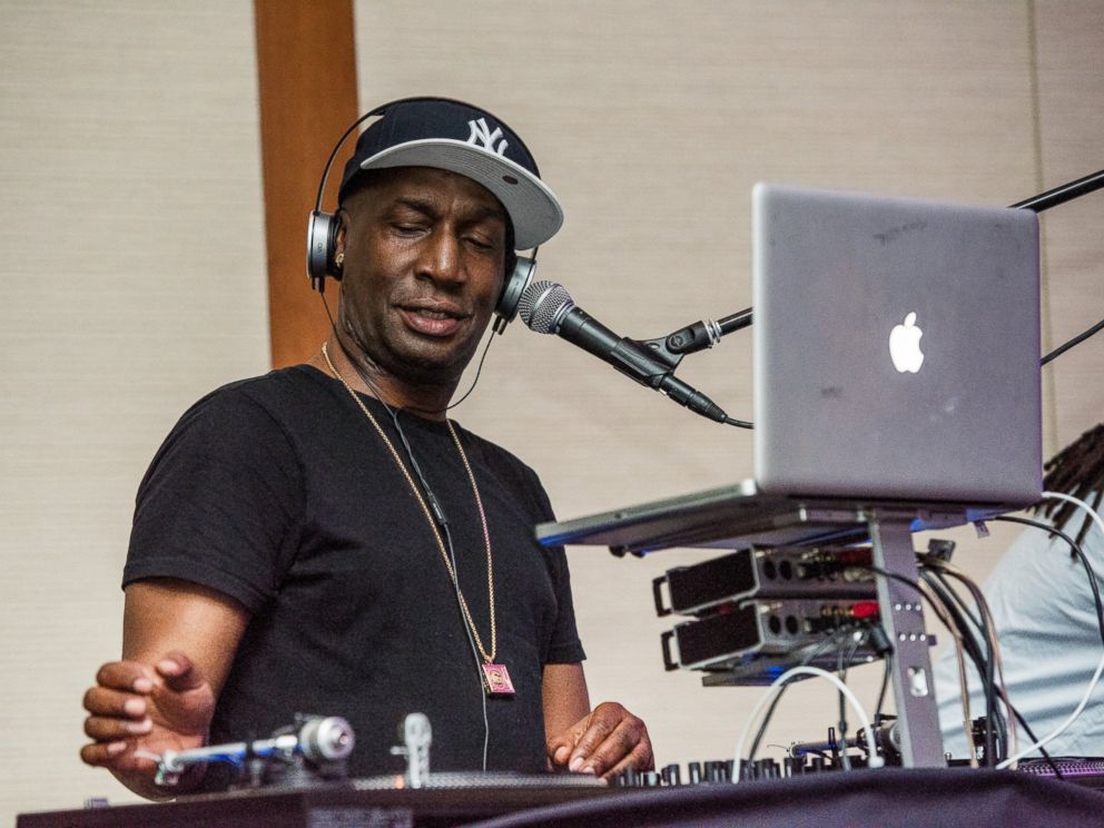 Grandmaster Flash Says The Get Down Depicts Hip Hops Early Days By Starting In The Disco