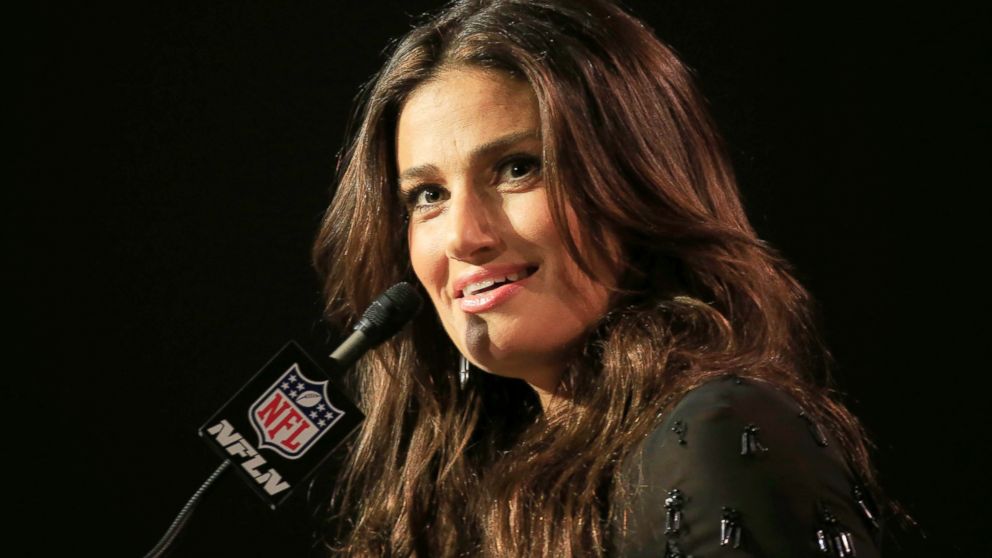 Idina Menzel Confirms Interest in 'Frozen 3