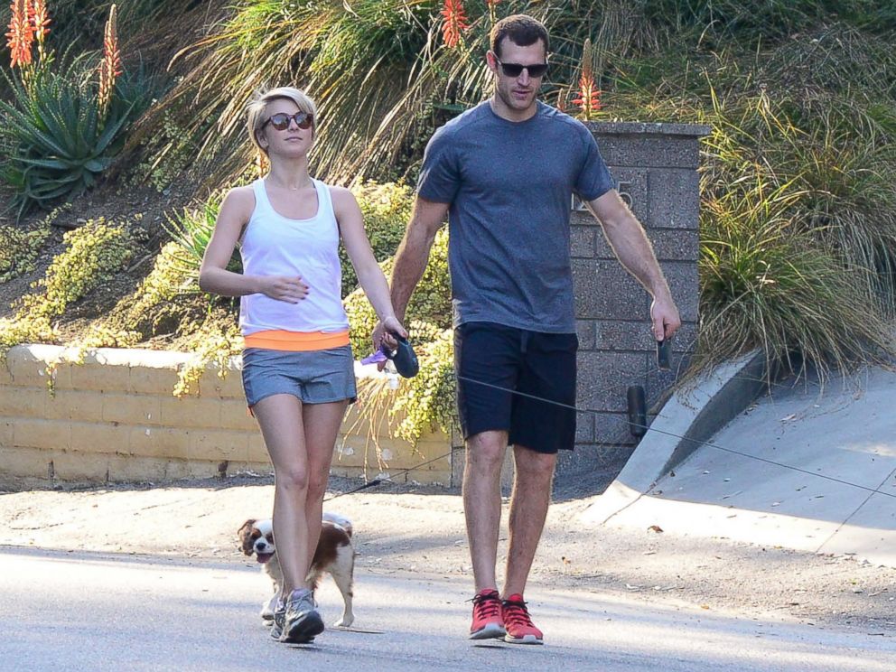 PHOTO: Julianne Hough and Brooks Laich are seen, Feb. 16, 2014, in Los Angeles.
