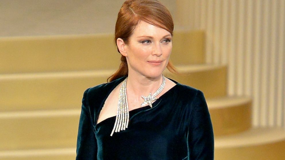 PHOTO: Julianne Moore attends the Chanel show as part of Paris Fashion Week Haute Couture Fall/Winter 2015/2016, July 7, 2015, in Paris.