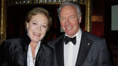 Why Julie Andrews Never Dated Her The Sound Of Music Co Star Christopher Plummer Abc News