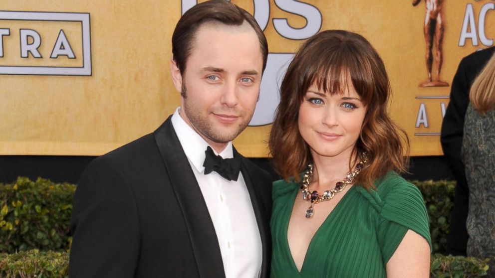 Vincent Kartheiser and Alexis Bledel  arrive at the 19th Annual Screen Actors Guild Awards at The Shrine Auditorium, Jan. 27, 2013, in Los Angeles.