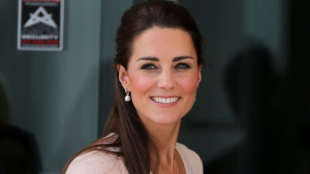 PHOTO: Catherine, Duchess of Cambridge arrives at the Playford Civic Centre, April 23, 2014, in Adelaide, Australia.