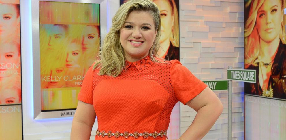 Kelly Clarkson Fires Back at Fat Shamer 