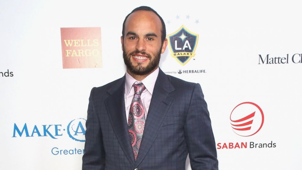 Landon Donovan arrives at the Make-A-Wish Greater Los Angeles Wishing Well Winter Gala at the Beverly Wilshire Four Seasons Hotel, Dec. 3, 2014, in Beverly Hills, California.