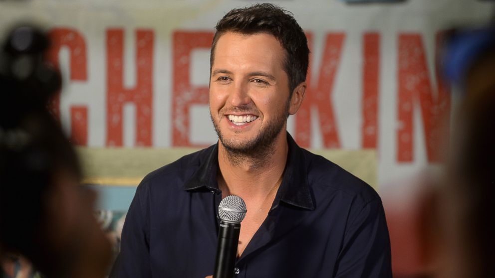 Luke Bryan fields media questions during the "Luke Bryan: Dirt Road Diary" exhibit opening at the Country Music Hall of Fame and Museum on May 20, 2015 in Nashville, Tenn.