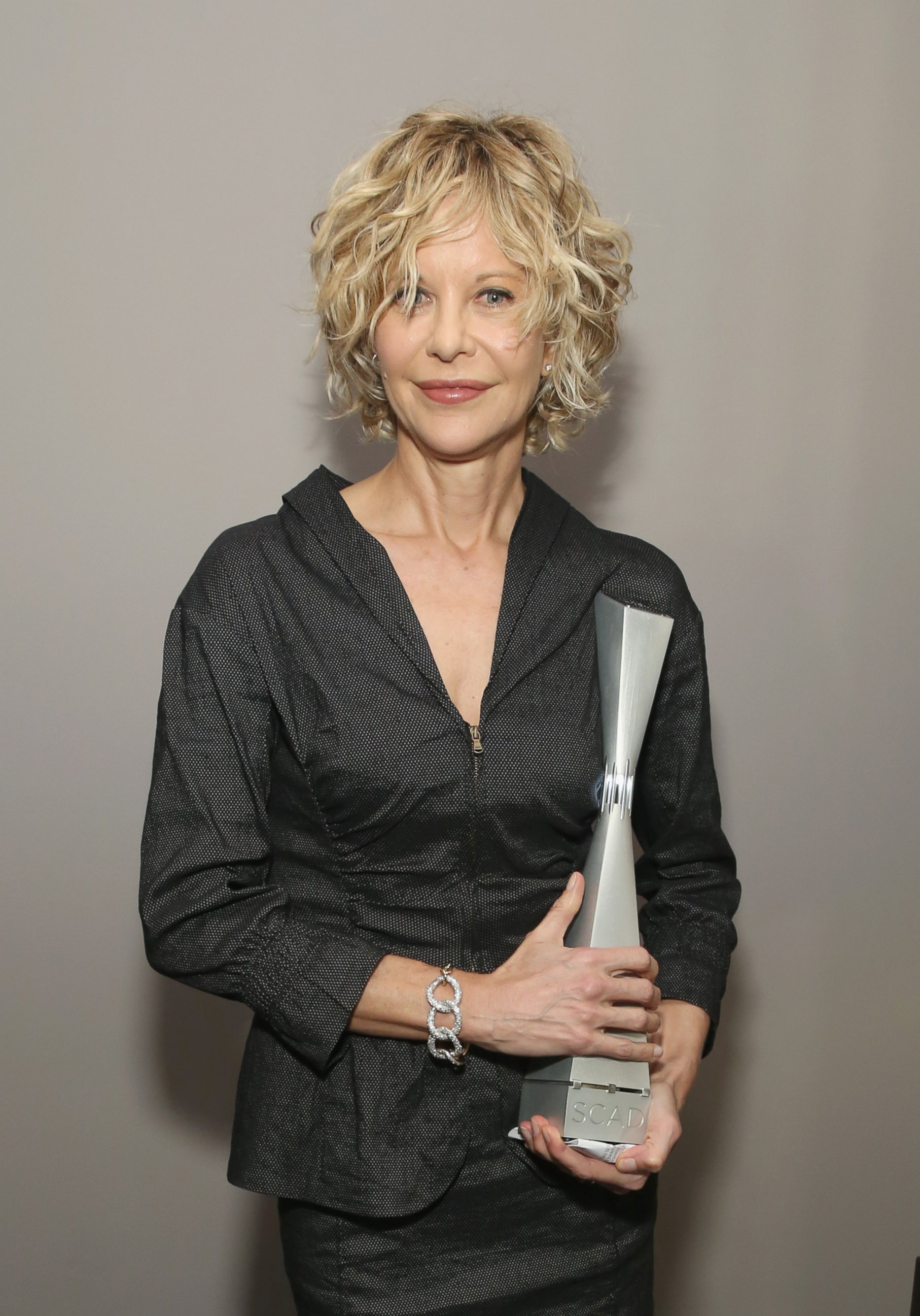 PHOTO: Meg Ryan poses with her Lifetime Award prior to "Ithaca" screening during 18th Annual Savannah Film Festival Presented by SCAD at Trustees Theater, Oct. 29, 2015 in Savannah, Ga.