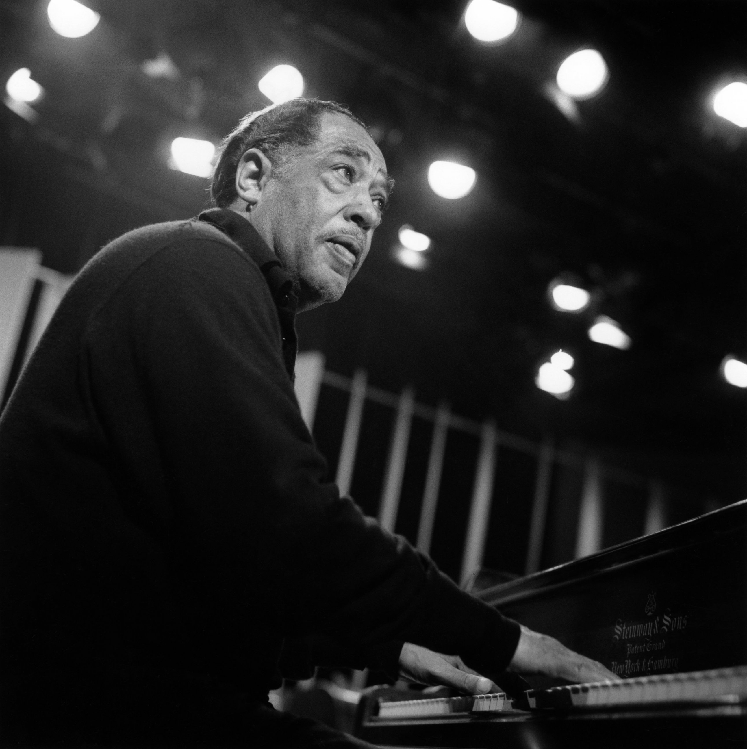 Музыкант xx. Дюк Эллингтон. Дюк Эллингтон джаз. Дюк Эллингтон фото. Duke Ellington - 29 апреля 1899.