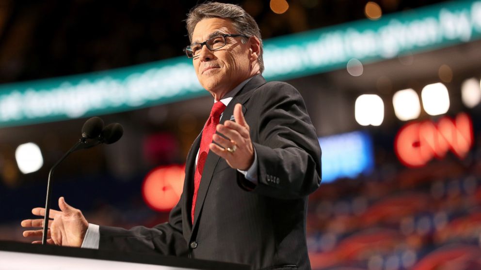 PHOTO: Rick Perry delivers a speech on the first day of the Republican National Convention, July 18, 2016, in Cleveland, Ohio.