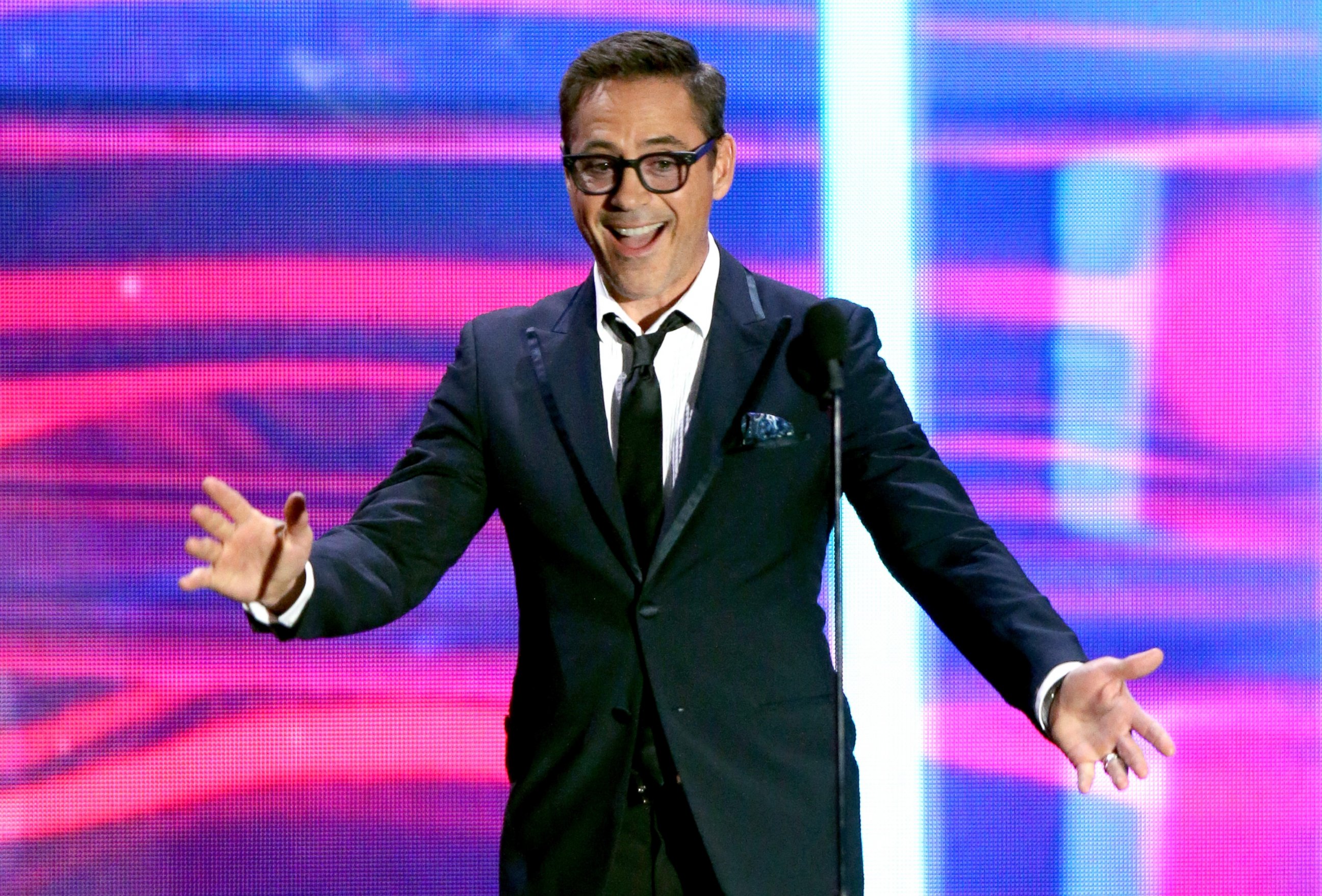 PHOTO: Robert Downey Jr. speaks onstage during the 2015 Jaguar Land Rover British Academy Britannia Awards presented by American Airlines at The Beverly Hilton Hotel, Oct. 30, 2015 in Beverly Hills, Calif.