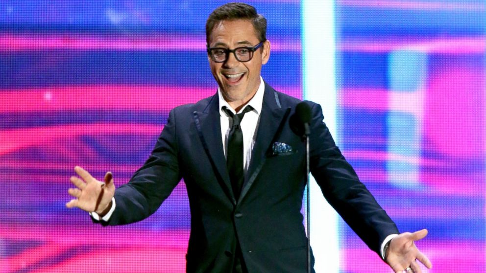 PHOTO: Robert Downey Jr. speaks onstage during the 2015 Jaguar Land Rover British Academy Britannia Awards presented by American Airlines at The Beverly Hilton Hotel, Oct. 30, 2015 in Beverly Hills, Calif.