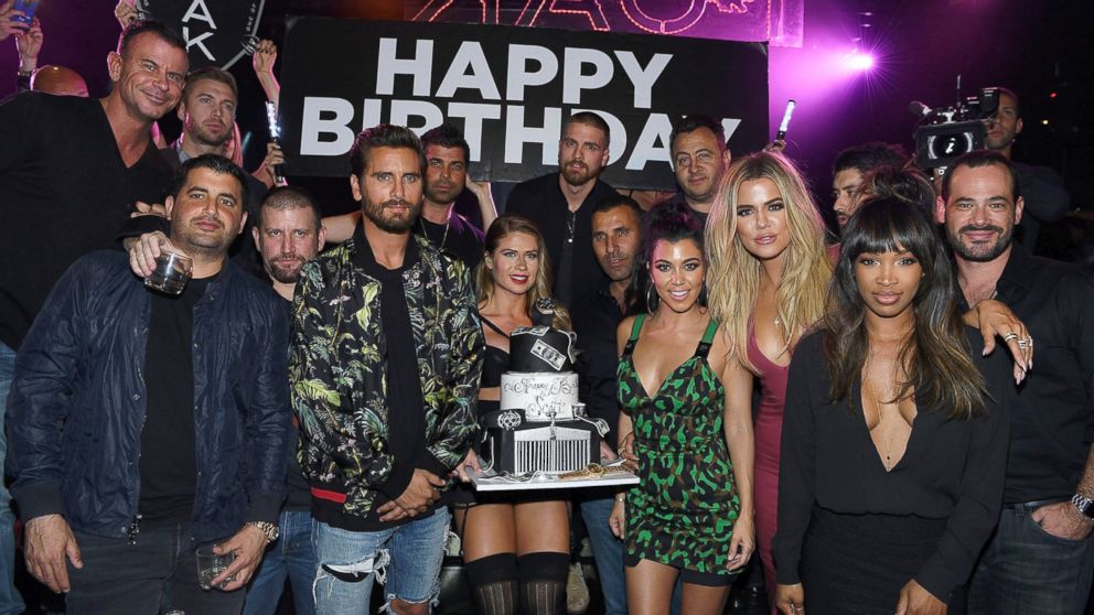 PHOTO: Scott Disick, Kourtney Kardashian, Khloe Kardashian and Malika Haqq celebrate Scott Disick's 33rd birthday at 1 OAK Las Vegas At The Mirage Hotel And Casino, May 28, 2016 in Las Vegas. 