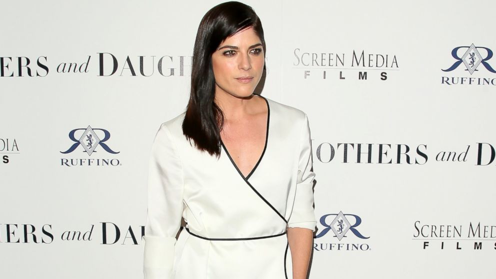 Selma Blair Is 'Filled With Shame' Over Airplane Incident - ABC News