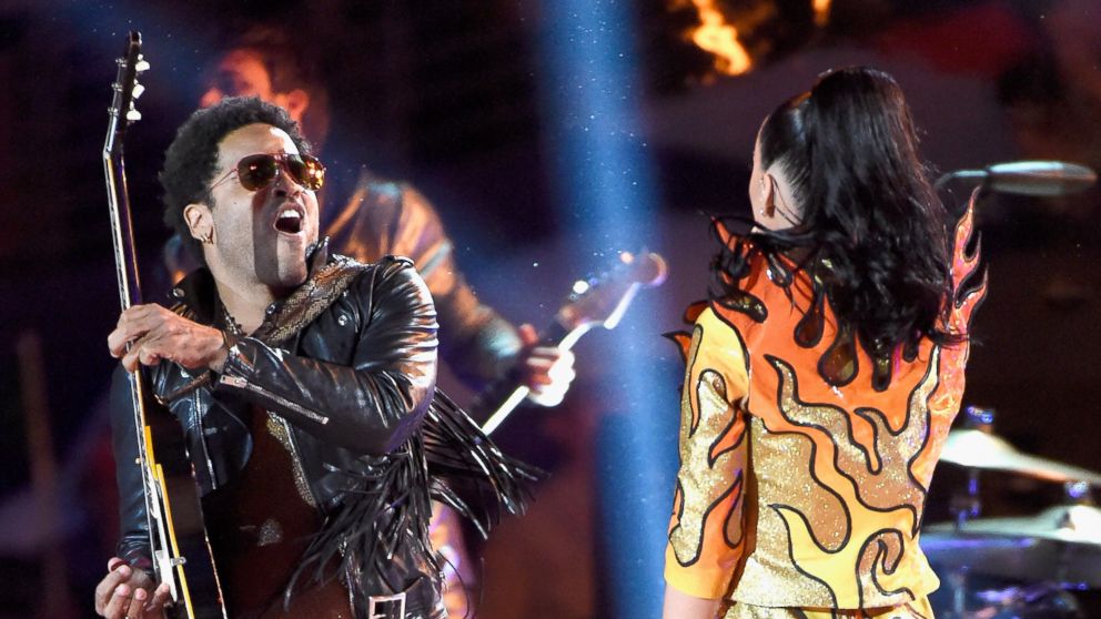 PHOTO: Musician Lenny Kravitz performs onstage with recording artist Katy Perry during the Pepsi Super Bowl XLIX Halftime Show at University of Phoenix Stadium, Feb. 1, 2015, in Glendale, Ariz. 