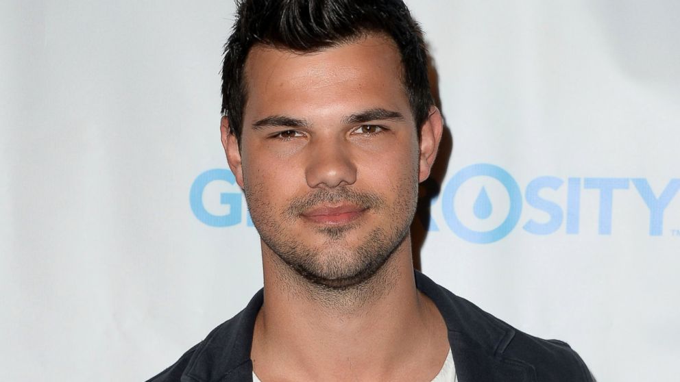 Taylor Lautner arrives at the Generosity Water Launch at Montage Beverly Hills, March 22, 2016, in Beverly Hills, Calif.
