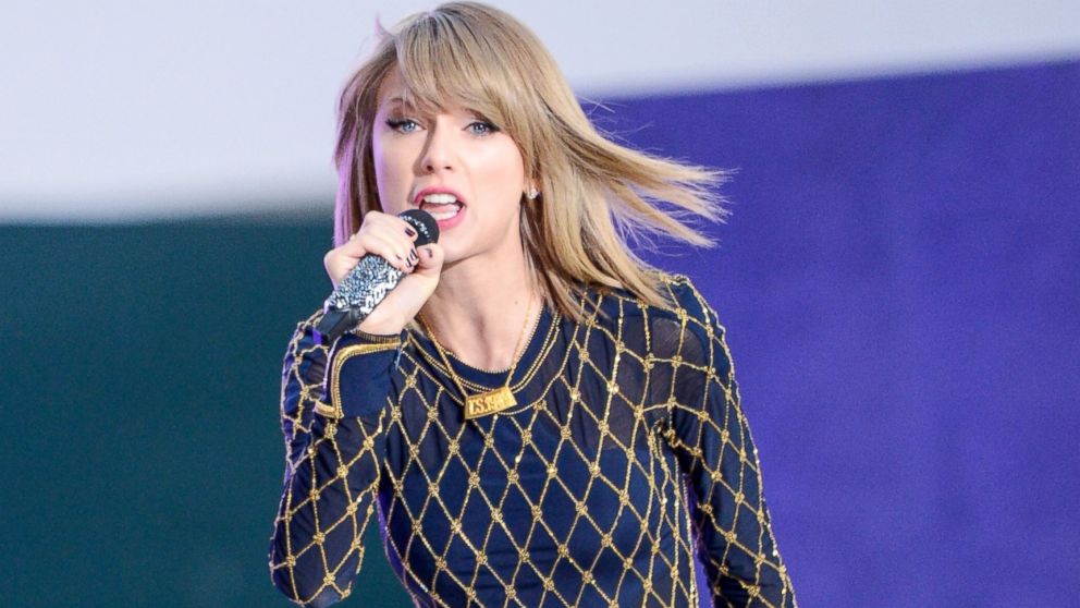 Taylor Swift performs at the "Good Morning America" taping in Times Square, Oct. 30, 2014, in New York City.