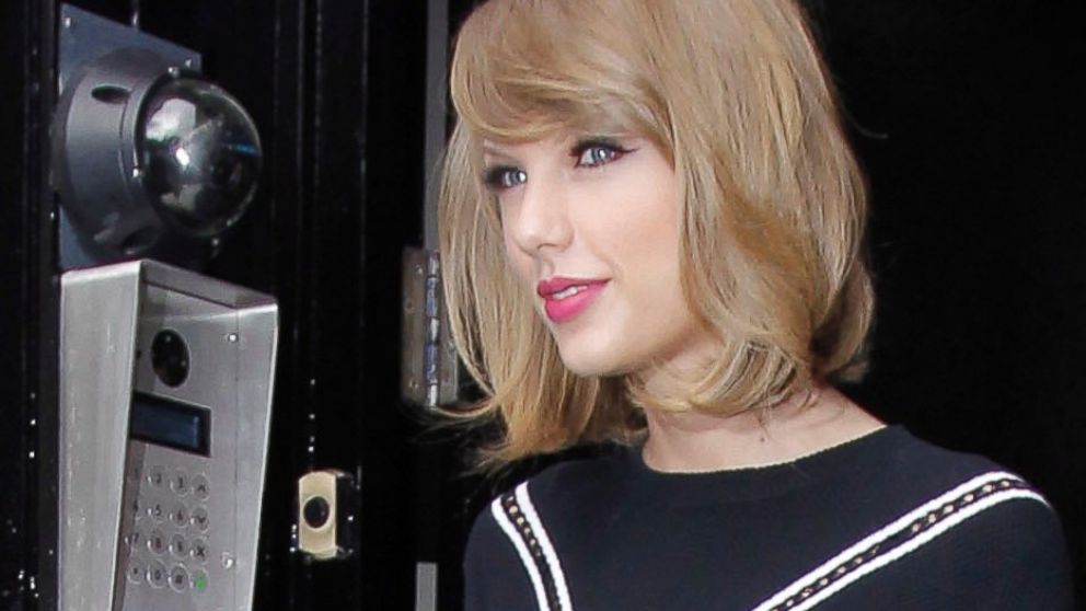 Taylor Swift is seen leaving the Kiss FM Studios, Oct. 8, 2014, in London. 