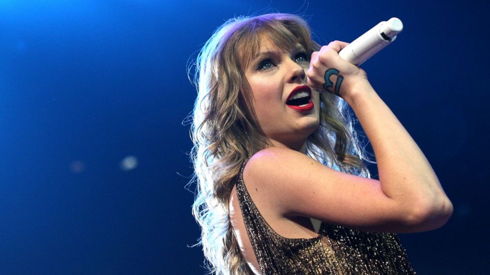PHOTO: Taylor Swift performs live on stage at Vector Arena in Auckland, New Zealand, March 18, 2012.