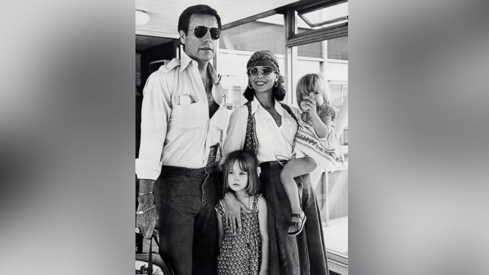 Robert Wagner, Natalie Wood and their children Natasha, center, and Courtney arrive at London airport, July 4, 1976. 