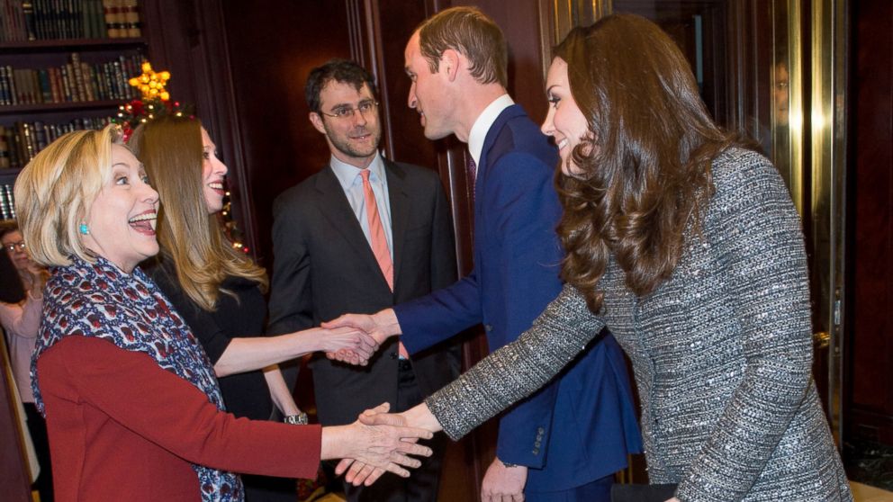 PHOTO: Catherine, Duchess of Cambridge, right, meets former United States Secretary of State, Hillary Clinton as Prince William, Duke of Cambridge meets Chelsea Clinton, Dec. 8, 2014.