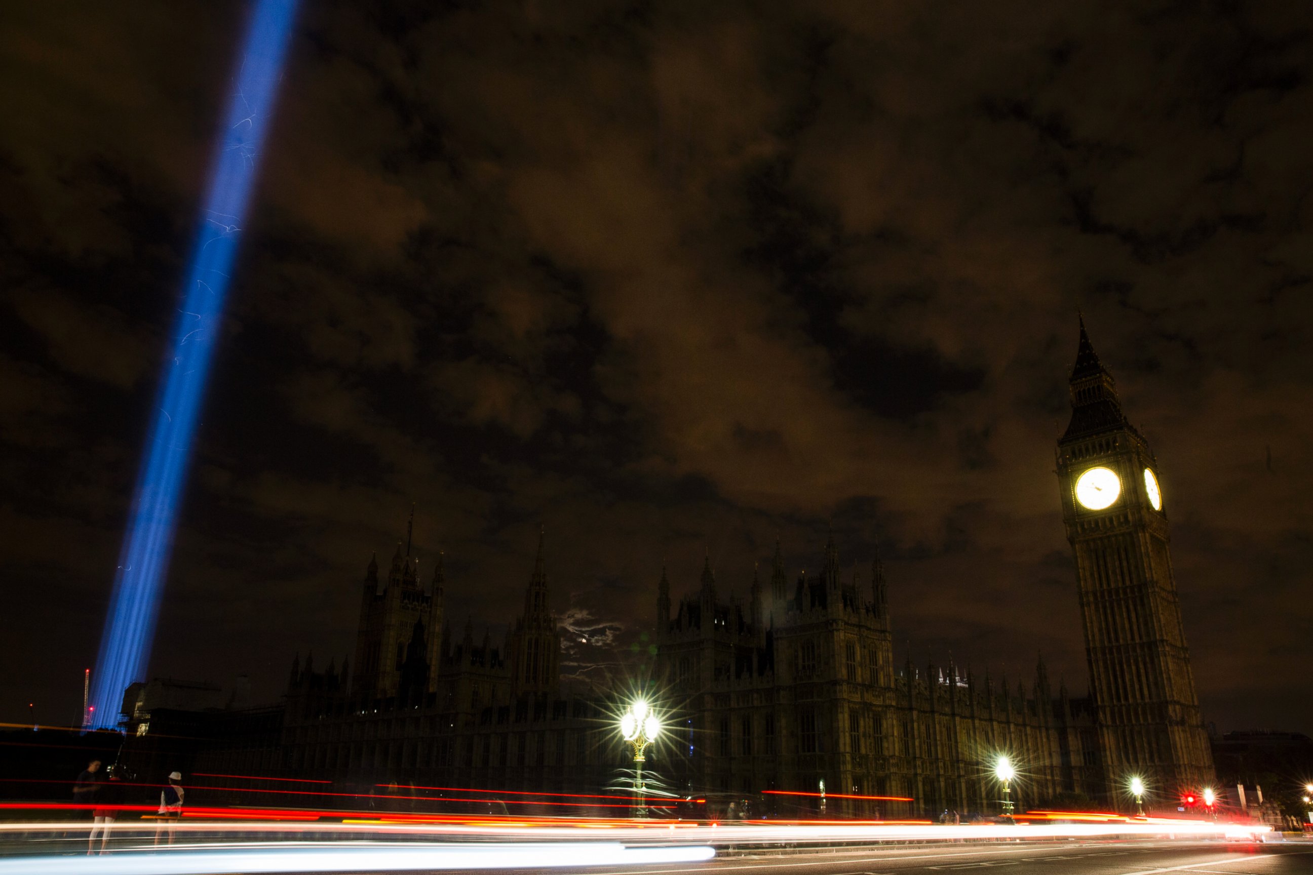 PHOTO: The Houses of Parliament are seen in darkness as the lights are turned off iconic buildings as the city marks the centenary of the outbreak of World War 1 in London, Aug. 4, 2014.