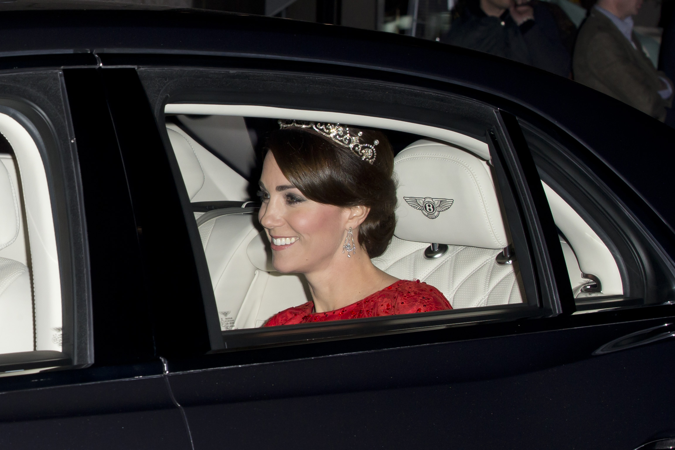 PHOTO: Catherine, Duchess of Cambridge arrives at Buckingham Palace wearing a tiara made by Garrard London, on Oct. 20, 2015 in London. 