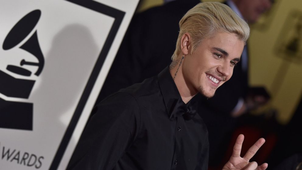 Justin Bieber arrives at The 58th GRAMMY Awards at Staples Center, Feb. 15, 2016 in Los Angeles. 