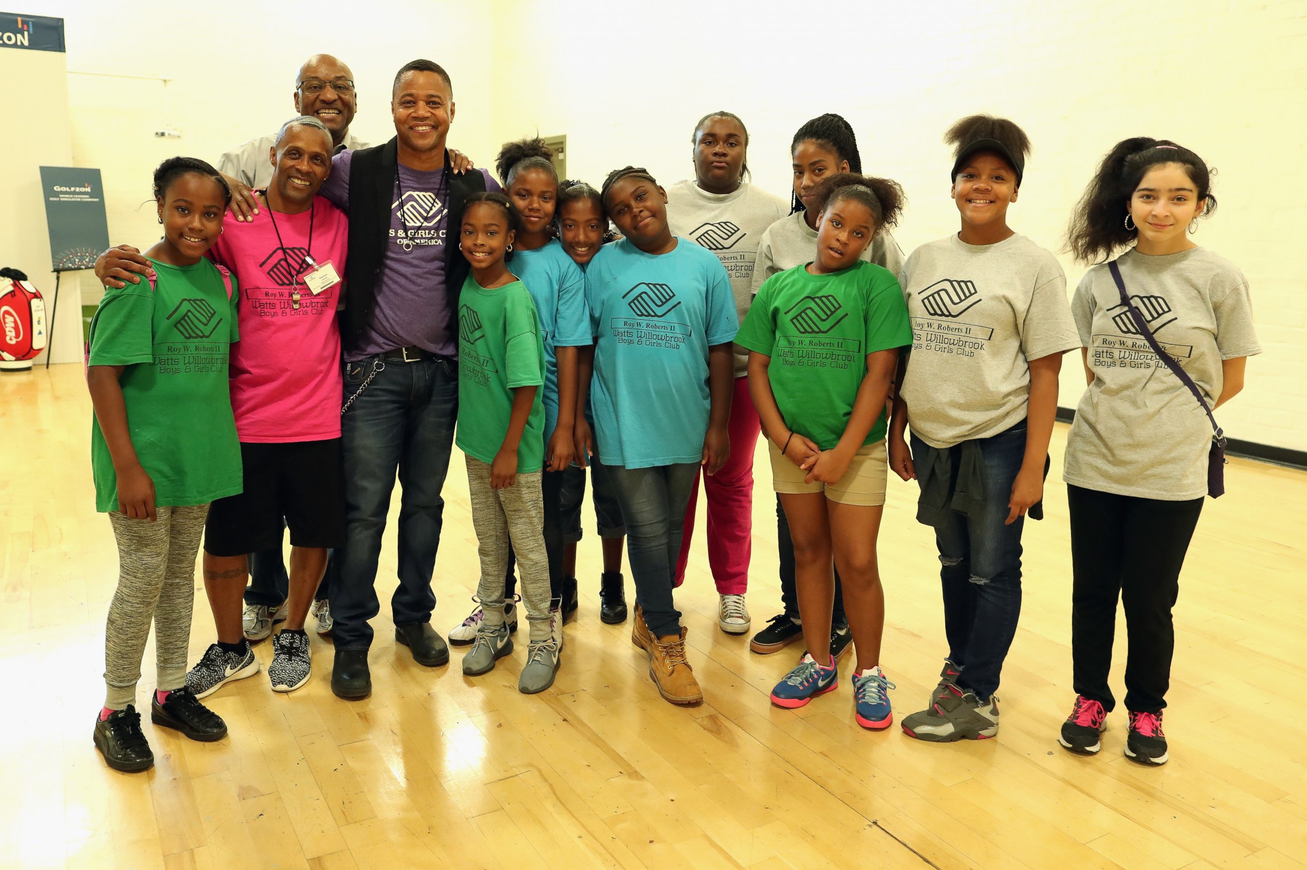 PHOTO: Cuba Gooding Jr. talks to Boys & Girls Clubs of Metro Los Angeles/Watts Willowbrook site members about the Maytag Dependable Leader Awards, Aug. 16, 2016, in Los Angeles.